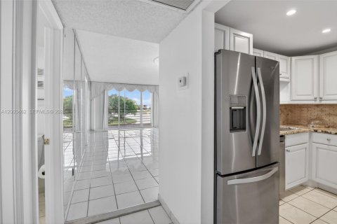 Condominio en venta en Davie, Florida, 2 dormitorios, 102.19 m2 № 2066901 - foto 3