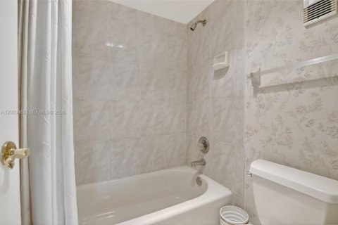 Condominio en venta en Davie, Florida, 2 dormitorios, 102.19 m2 № 2066901 - foto 21