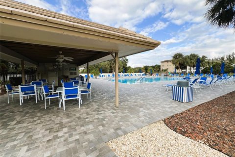 Condo in Coconut Creek, Florida, 1 bedroom  № 2250053 - photo 22