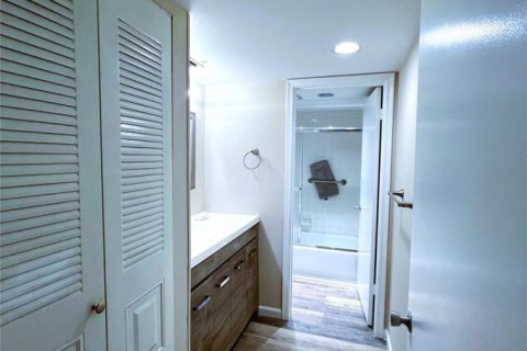 Condo in Coconut Creek, Florida, 1 bedroom  № 2250053 - photo 10