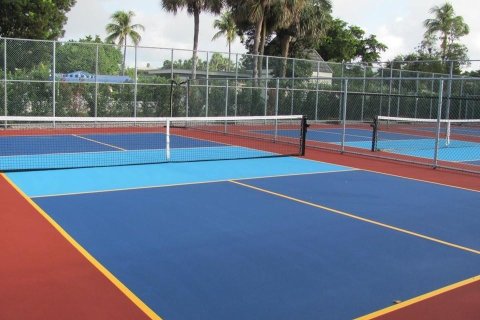 Condo in Coconut Creek, Florida, 1 bedroom  № 2250053 - photo 28
