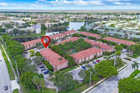 Townhouse in Tamarac, Florida 2 bedrooms, 117.8 sq.m. № 1923396 - photo 27