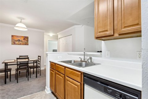 Condo in Tampa, Florida, 2 bedrooms  № 1534589 - photo 12