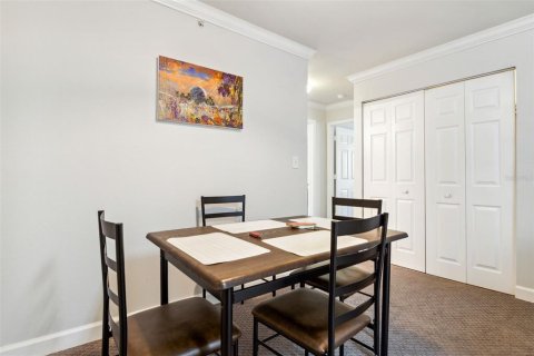 Condo in Tampa, Florida, 2 bedrooms  № 1534589 - photo 8