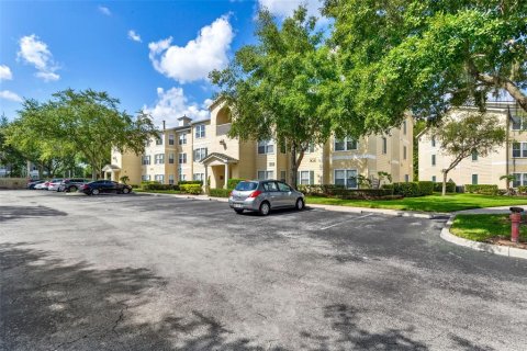 Condo in Tampa, Florida, 2 bedrooms  № 1534589 - photo 2