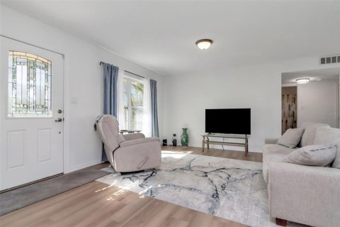 Casa en venta en Oldsmar, Florida, 3 dormitorios, 118.91 m2 № 2196008 - foto 8
