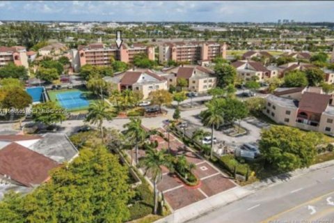 Condominio en venta en Miami, Florida, 2 dormitorios, 89 m2 № 2031700 - foto 2