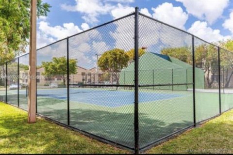 Condominio en venta en Miami, Florida, 2 dormitorios, 89 m2 № 2031700 - foto 8