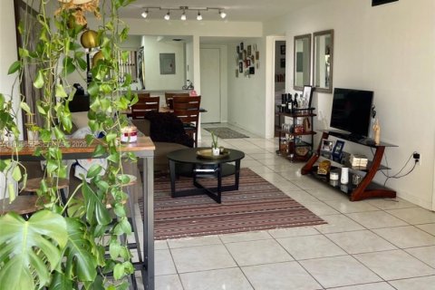 Condominio en venta en Miami, Florida, 2 dormitorios, 89 m2 № 2031700 - foto 20