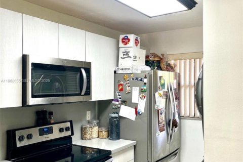 Condominio en venta en Miami, Florida, 2 dormitorios, 89 m2 № 2031700 - foto 12