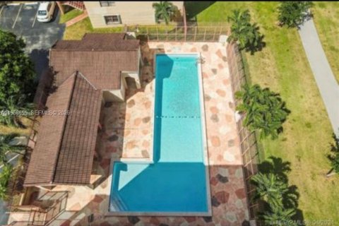 Condominio en venta en Miami, Florida, 2 dormitorios, 89 m2 № 2031700 - foto 5