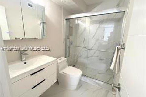 Copropriété à louer à North Miami Beach, Floride: 3 chambres, 95.22 m2 № 2049160 - photo 9