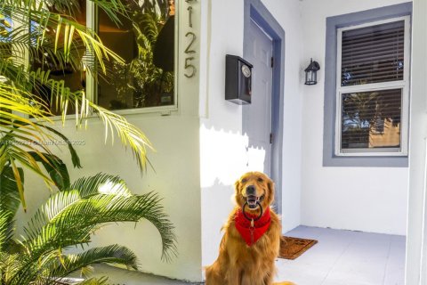 House in North Miami, Florida 3 bedrooms, 103.03 sq.m. № 1889168 - photo 6