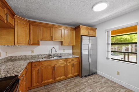 Copropriété à vendre à West Palm Beach, Floride: 2 chambres, 97.92 m2 № 2074857 - photo 11