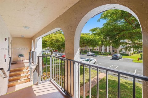 Copropriété à vendre à West Palm Beach, Floride: 2 chambres, 97.92 m2 № 2074857 - photo 5