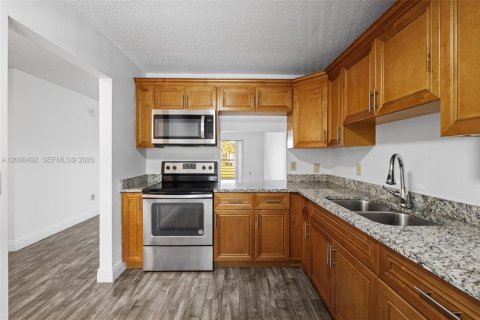 Copropriété à vendre à West Palm Beach, Floride: 2 chambres, 97.92 m2 № 2074857 - photo 10