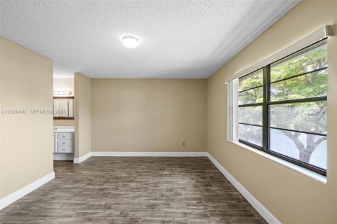 Copropriété à vendre à West Palm Beach, Floride: 2 chambres, 97.92 m2 № 2074857 - photo 29