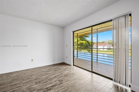 Copropriété à vendre à West Palm Beach, Floride: 2 chambres, 97.92 m2 № 2074857 - photo 14
