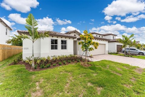 Immobilier commercial à louer à Homestead, Floride: 1 chambre, 215.44 m2 № 2042269 - photo 2