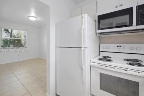 Appartement à louer à Miami, Floride: 1 chambre № 1995999 - photo 6