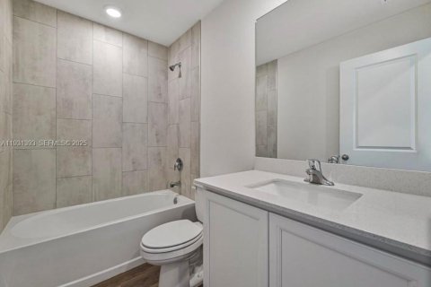 Villa ou maison à vendre à Fort Myers, Floride: 3 chambres, 135.73 m2 № 2034654 - photo 9