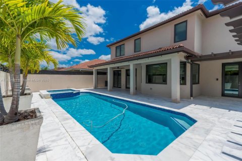 Villa ou maison à vendre à Miami, Floride: 5 chambres, 316.98 m2 № 1797745 - photo 29