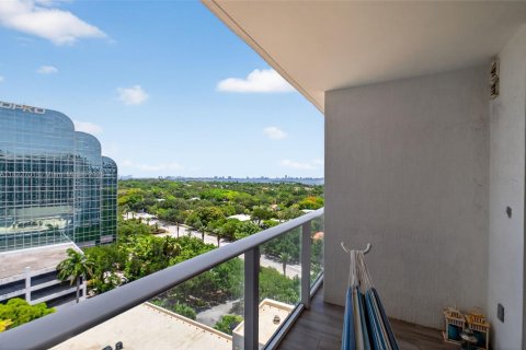 Condo in Miami, Florida  № 1814429 - photo 11