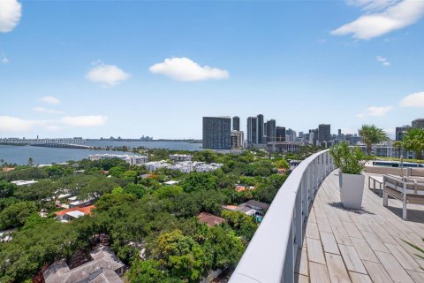 Condo in Miami, Florida  № 1814429 - photo 29