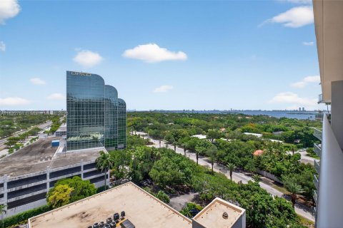 Condo in Miami, Florida  № 1814429 - photo 8