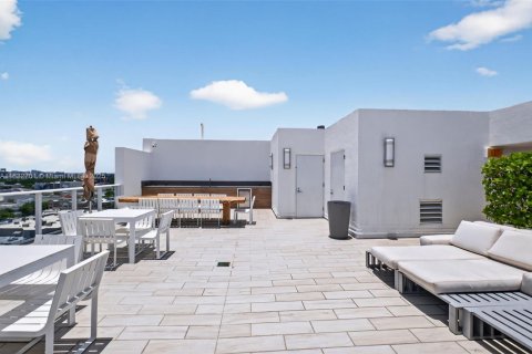 Condo in Miami, Florida  № 1814429 - photo 22
