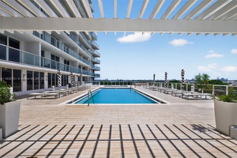 Condo in Miami, Florida  № 1814429 - photo 16