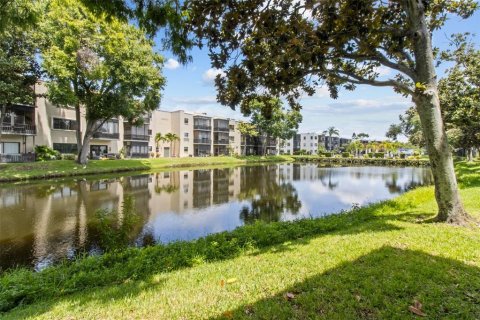 Condominio en venta en Saint Petersburg, Florida, 1 dormitorio, 78.04 m2 № 1825389 - foto 21