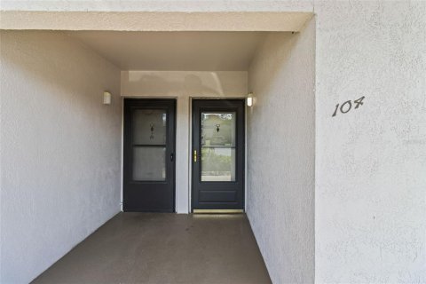 Condominio en venta en Saint Petersburg, Florida, 1 dormitorio, 78.04 m2 № 1825389 - foto 3