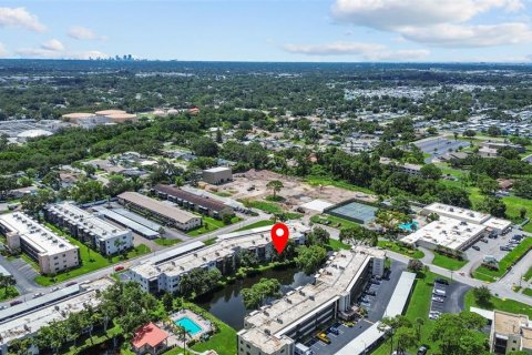 Condominio en venta en Saint Petersburg, Florida, 1 dormitorio, 78.04 m2 № 1825389 - foto 24