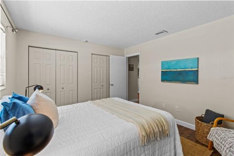 Condominio en venta en Saint Petersburg, Florida, 1 dormitorio, 78.04 m2 № 1825389 - foto 14
