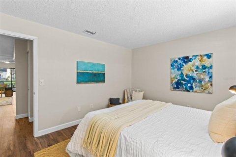 Condominio en venta en Saint Petersburg, Florida, 1 dormitorio, 78.04 m2 № 1825389 - foto 13
