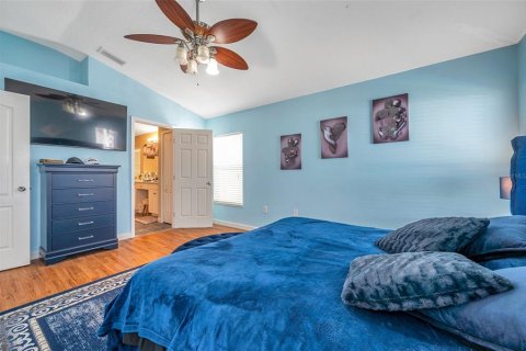 House in Riverview, Florida 4 bedrooms, 191.01 sq.m. № 2212325 - photo 25