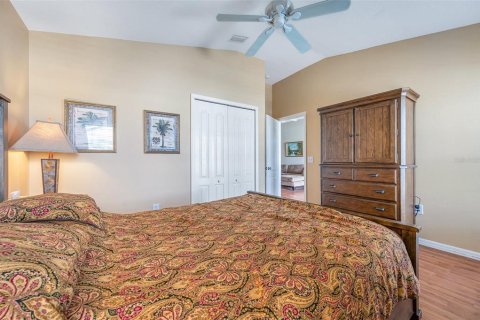 House in Riverview, Florida 4 bedrooms, 191.01 sq.m. № 2212325 - photo 30