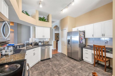 House in Riverview, Florida 4 bedrooms, 191.01 sq.m. № 2212325 - photo 3