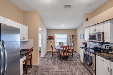 House in Riverview, Florida 4 bedrooms, 191.01 sq.m. № 2212325 - photo 6