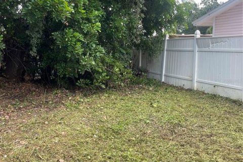 House in Sarasota, Florida 1 bedroom, 55.74 sq.m. № 1910009 - photo 4