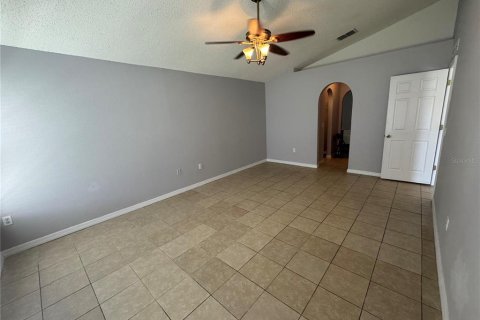 House in Kissimmee, Florida 4 bedrooms, 193.98 sq.m. № 2220571 - photo 25