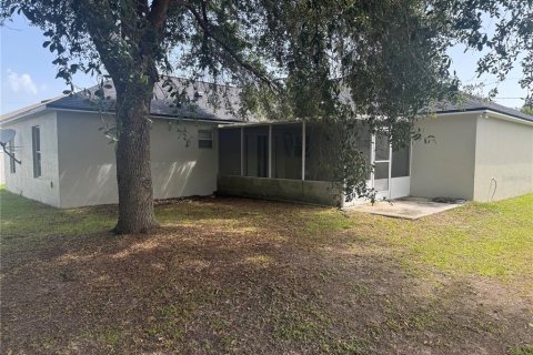 House in Kissimmee, Florida 4 bedrooms, 193.98 sq.m. № 2220571 - photo 9