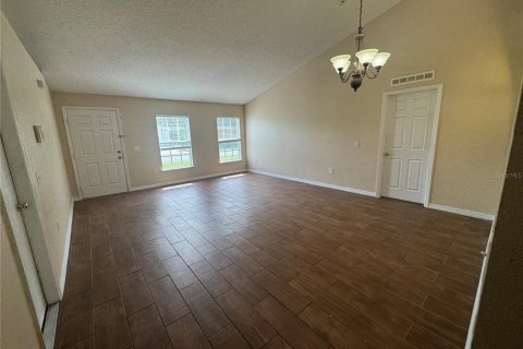 House in Kissimmee, Florida 4 bedrooms, 193.98 sq.m. № 2220571 - photo 13