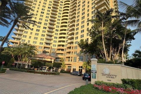 Condo in Aventura, Florida, 2 bedrooms  № 1867372 - photo 2