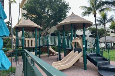 Condo in Aventura, Florida, 2 bedrooms  № 1867372 - photo 11