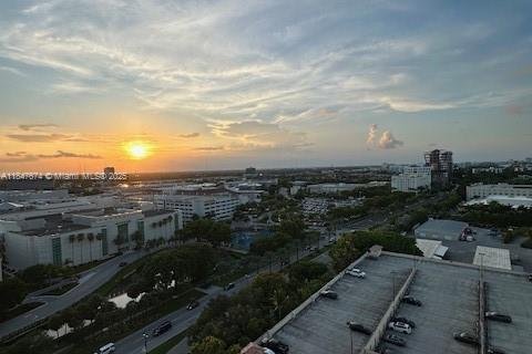 Condo in Aventura, Florida, 2 bedrooms  № 1867372 - photo 23