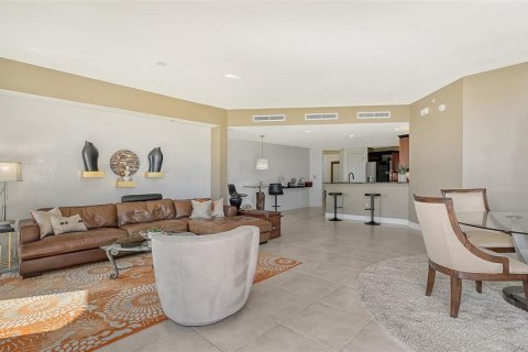 Condo in Sarasota, Florida, 2 bedrooms  № 1082615 - photo 5