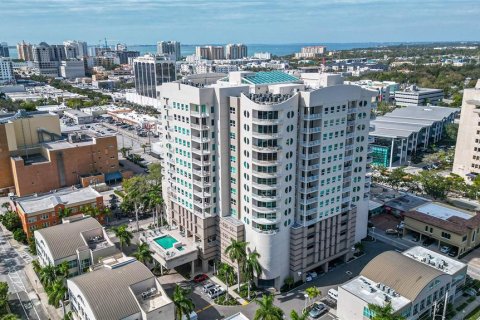 Condo in Sarasota, Florida, 2 bedrooms  № 1082615 - photo 18