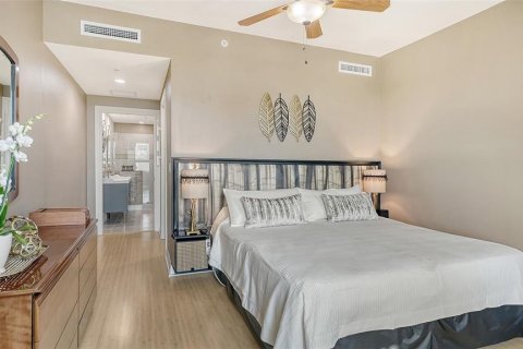 Condo in Sarasota, Florida, 2 bedrooms  № 1082615 - photo 10
